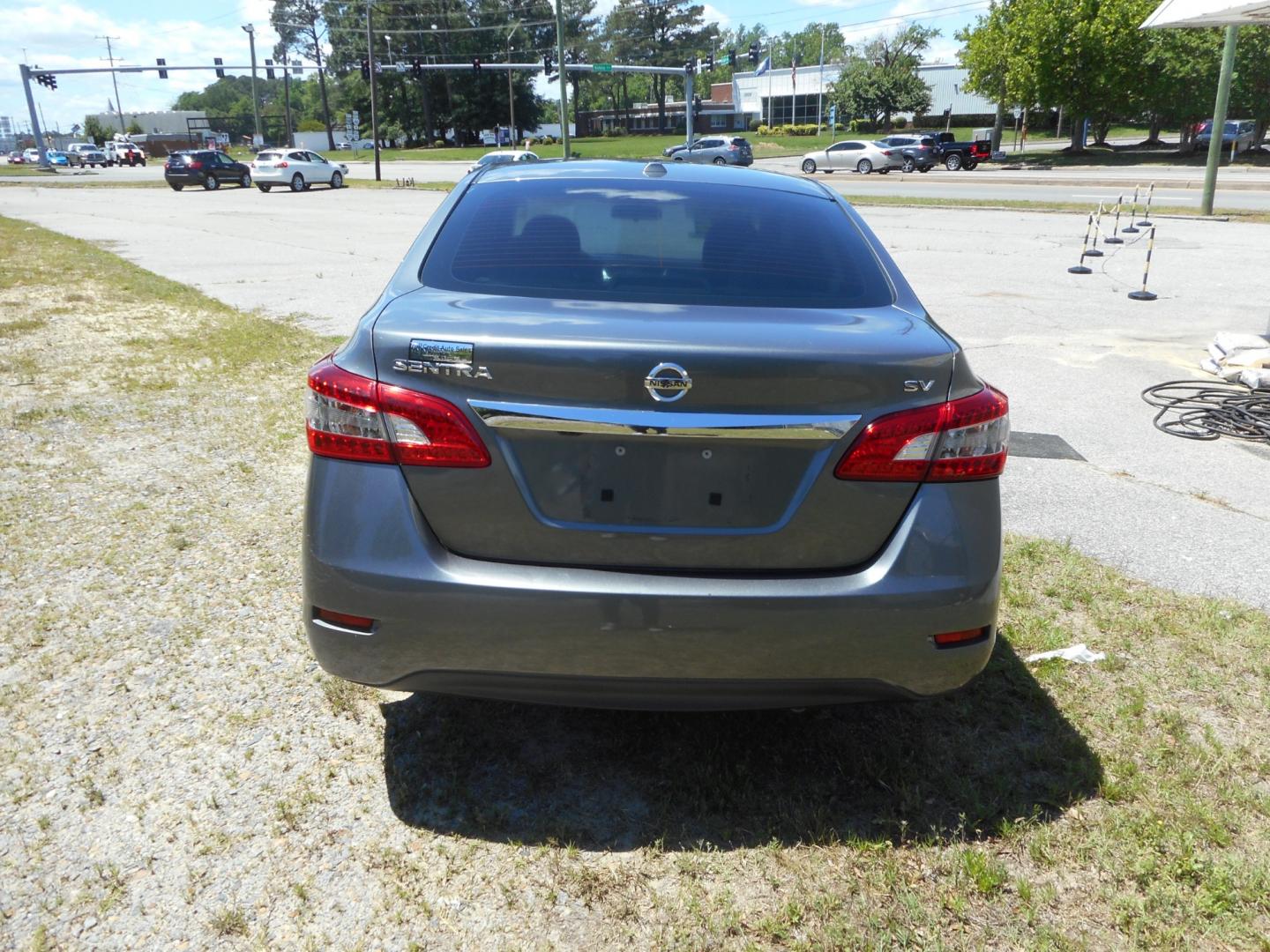 2015 Gray Nissan Sentra (3N1AB7AP3FL) , located at 2553 Airline Blvd, Portsmouth, VA, 23701, (757) 488-8331, 36.813889, -76.357597 - ***VEHICLE TERMS*** Down Payment: $1199 Weekly Payment: $65 APR: 23.9% Repayment Terms: 42 Months *** CALL ELIZABETH SMITH - DIRECTOR OF MARKETING @ 757-488-8331 TO SCHEDULE YOUR APPOINTMENT TODAY AND GET PRE-APPROVED RIGHT OVER THE PHONE*** - Photo#6